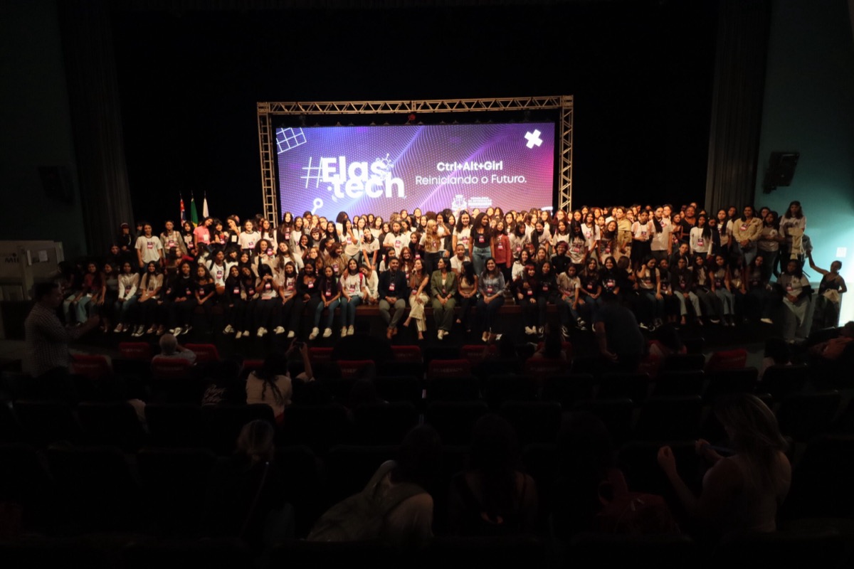 Students participating in the ElasTech technology inclusion event